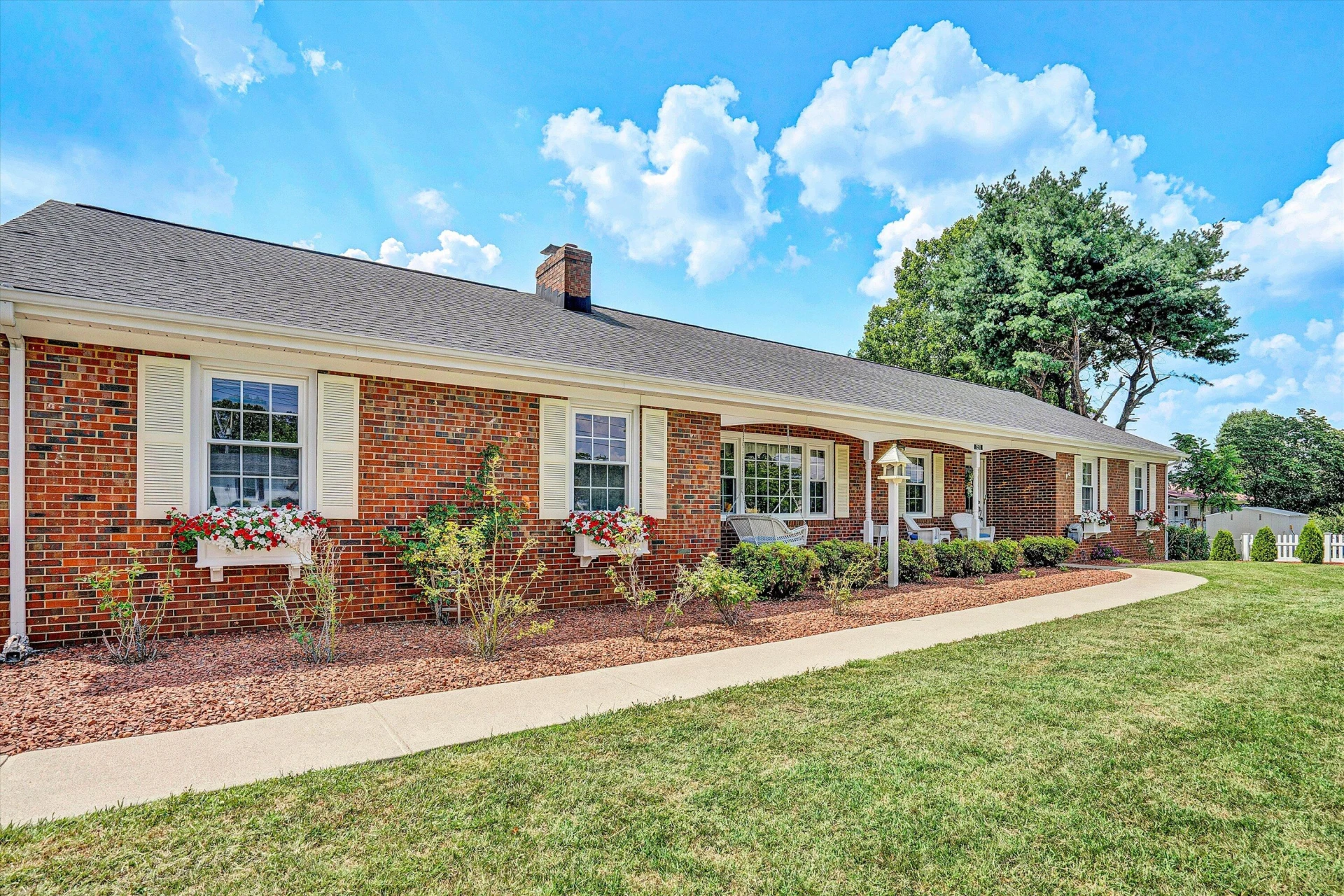 151 Murray CT - Photo 3