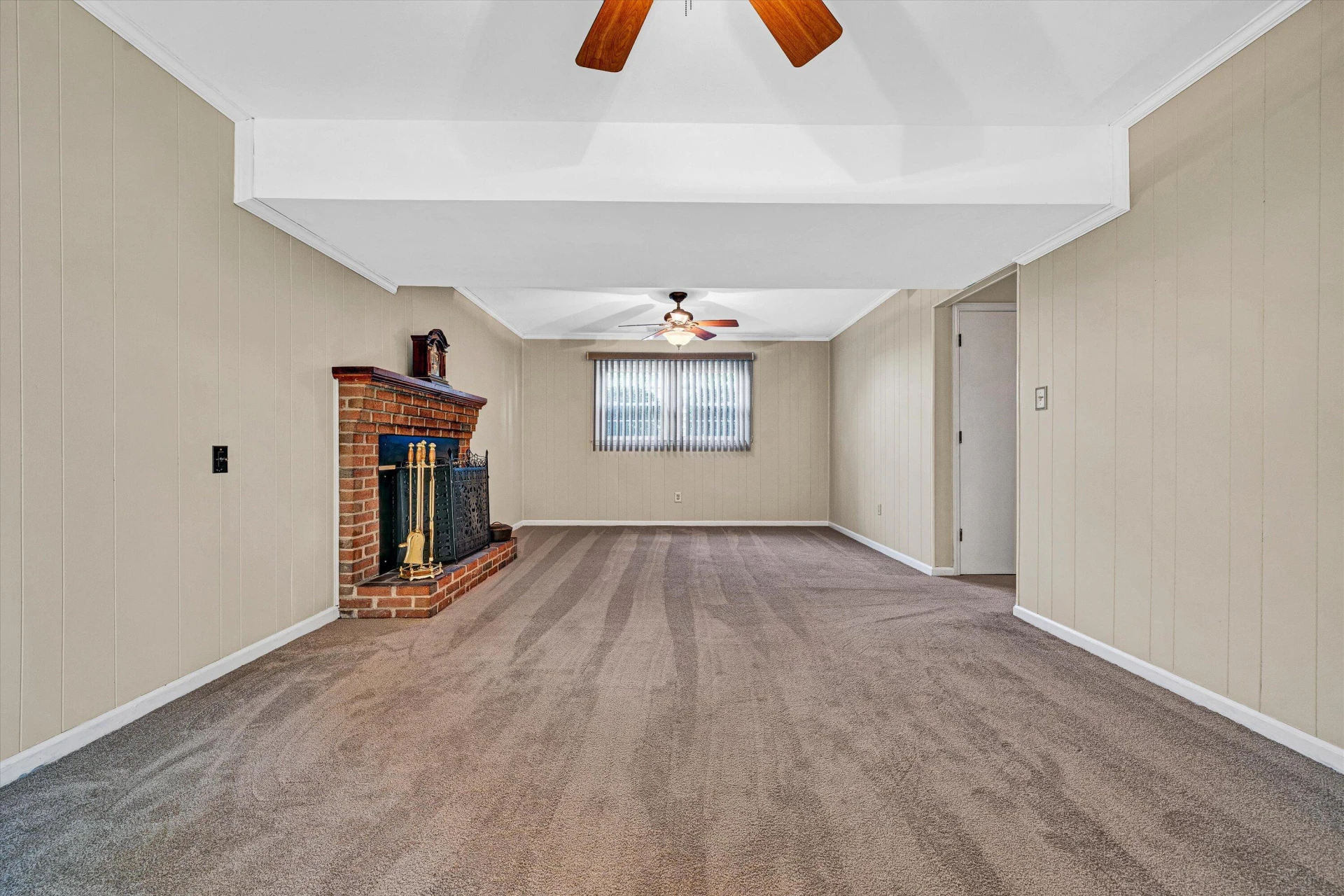 546 Missimer CIR - Photo 16