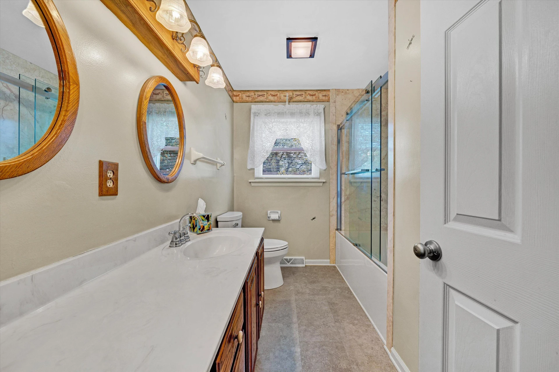 546 Missimer CIR - Photo 9