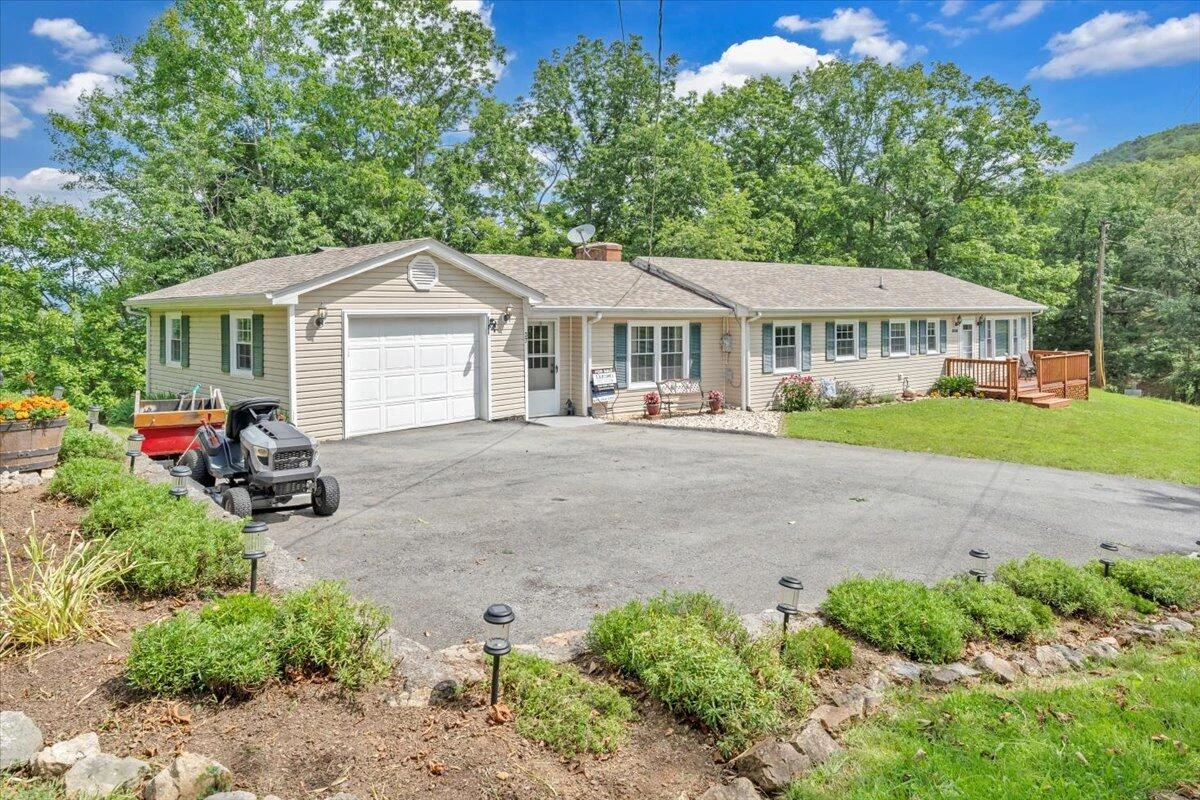 37 Dancing Tree LN - Photo 3