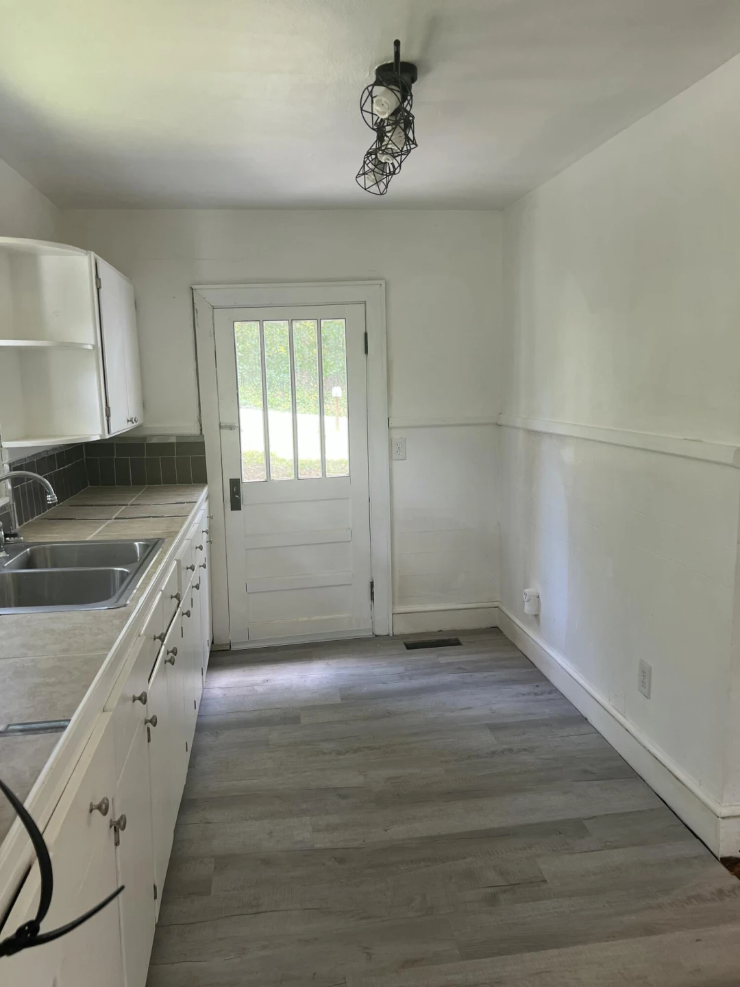 340 Hatcher ST - Photo 8