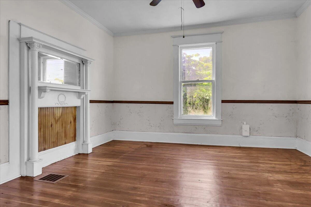 610 18th ST - Photo 15