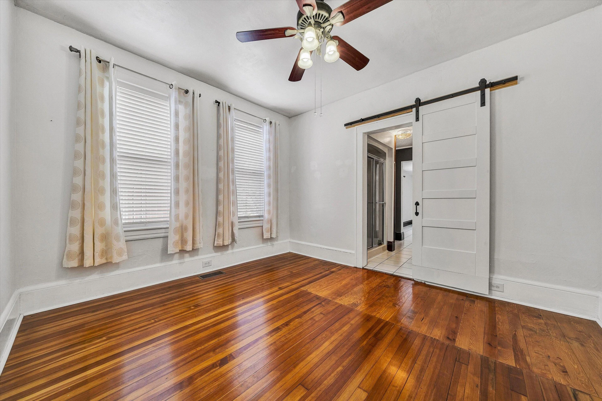 2136 Denniston AVE - Photo 12