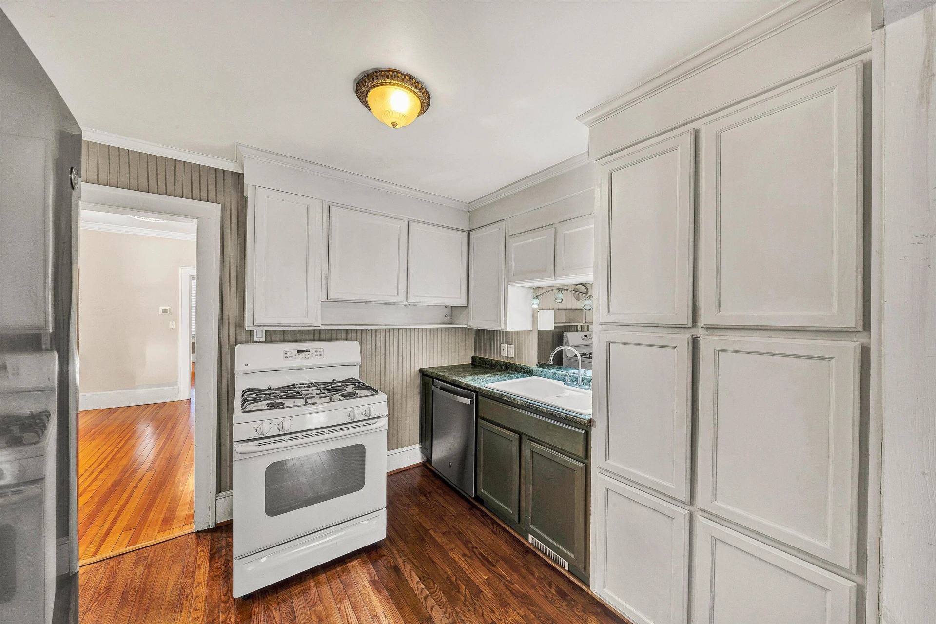 2136 Denniston AVE - Photo 22
