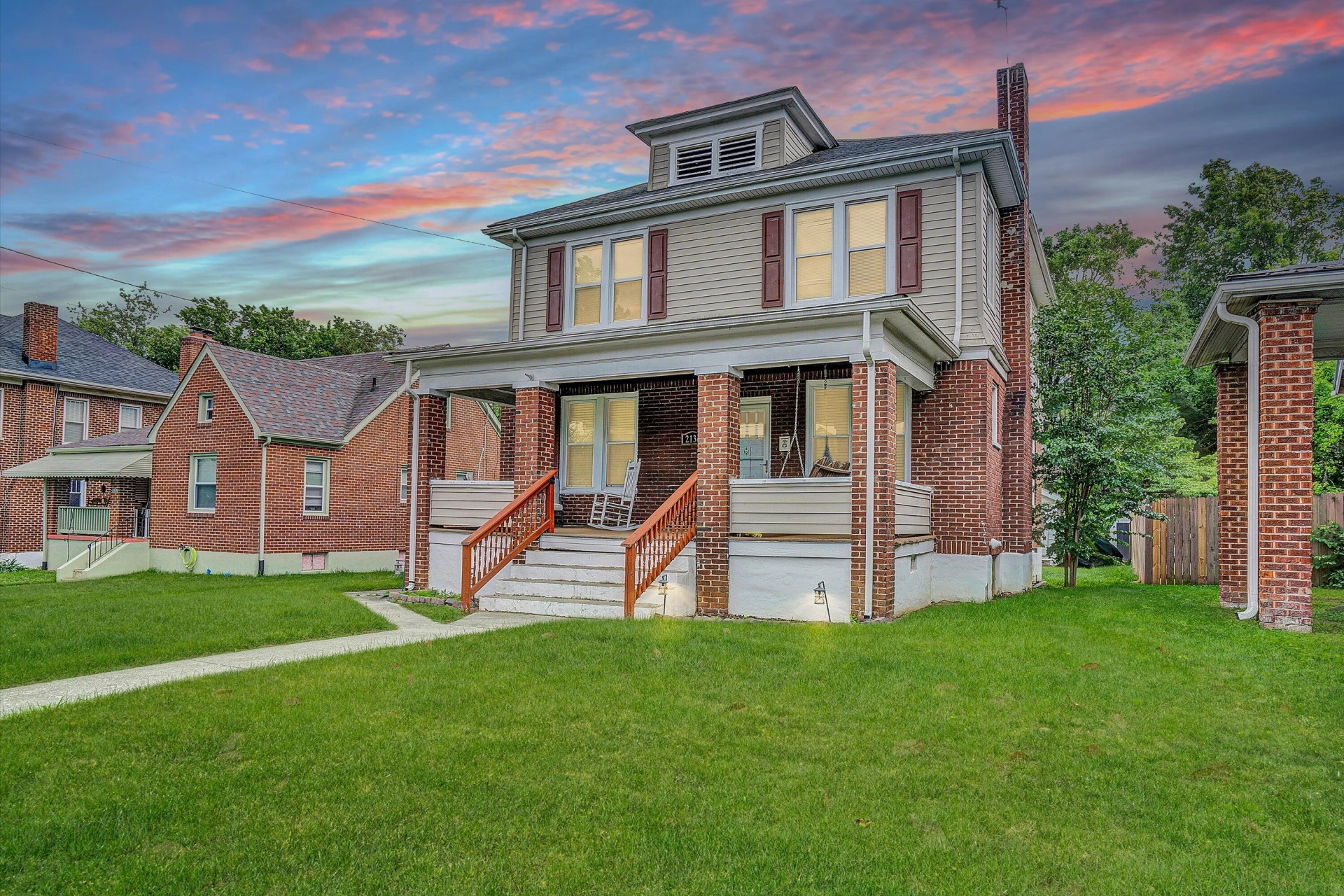 2136 Denniston AVE - Photo 3