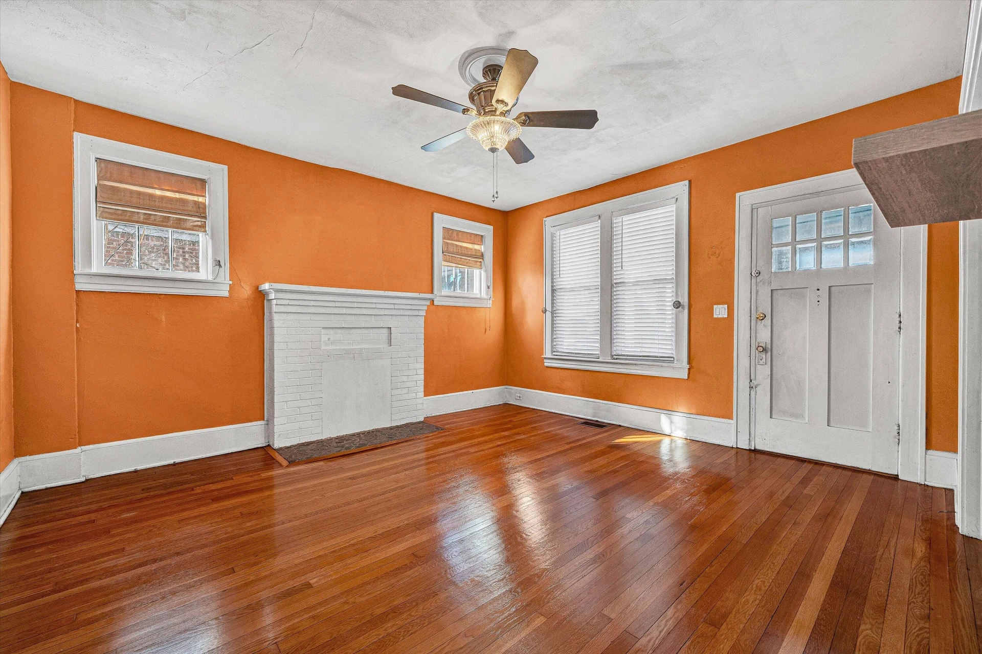 2136 Denniston AVE - Photo 5