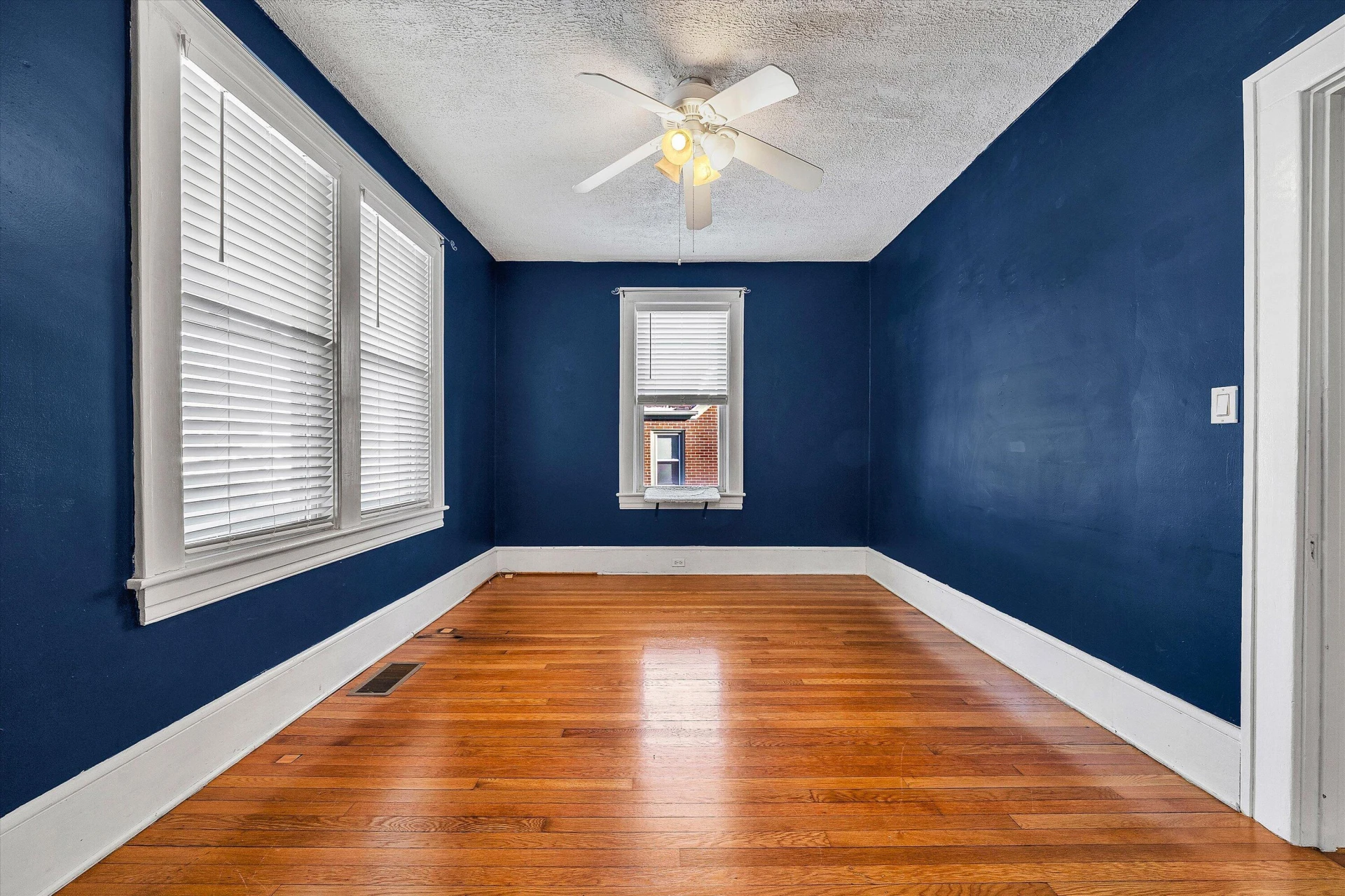 2136 Denniston AVE - Photo 8