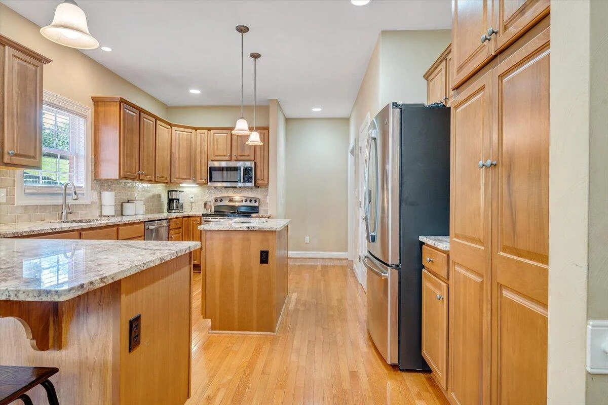 6014 Crumpacker DR - Photo 11