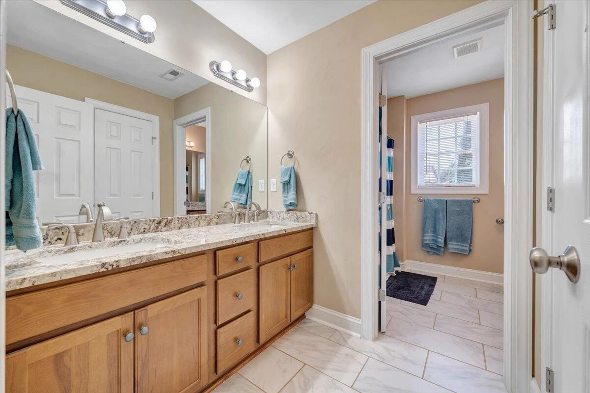 6014 Crumpacker DR - Photo 35
