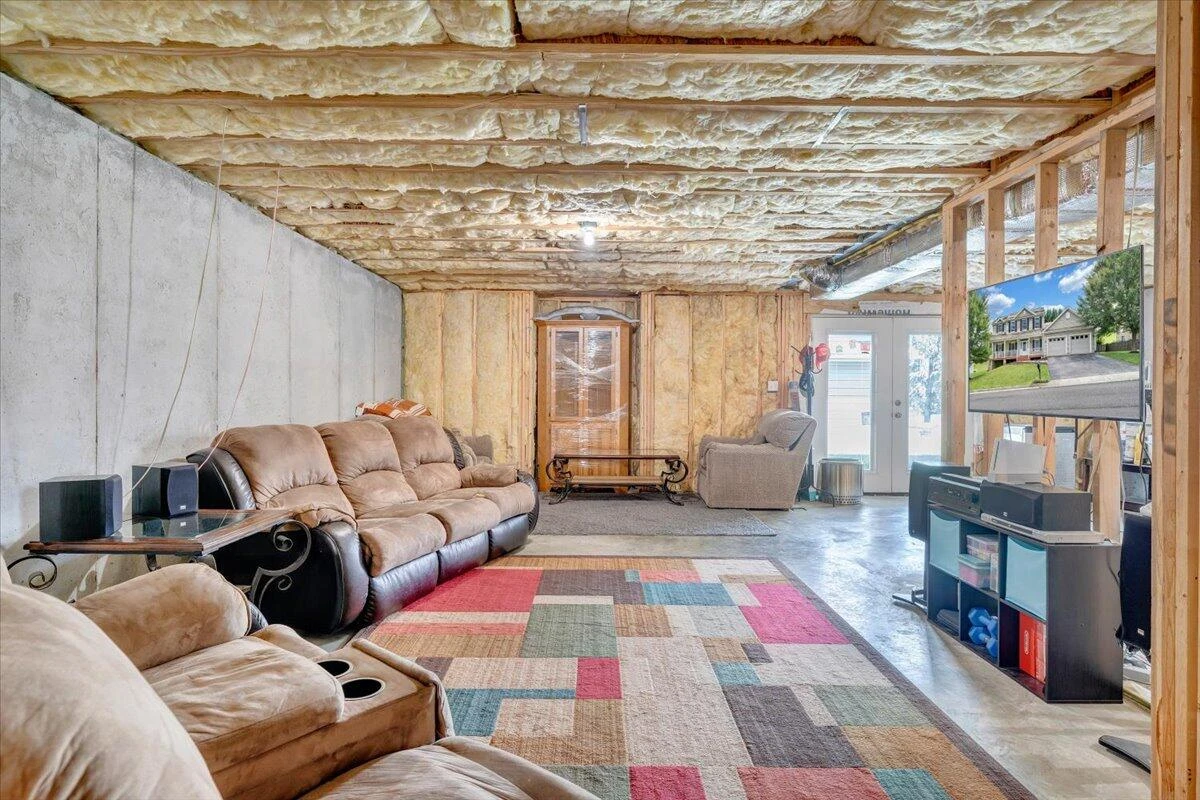 6014 Crumpacker DR - Photo 39