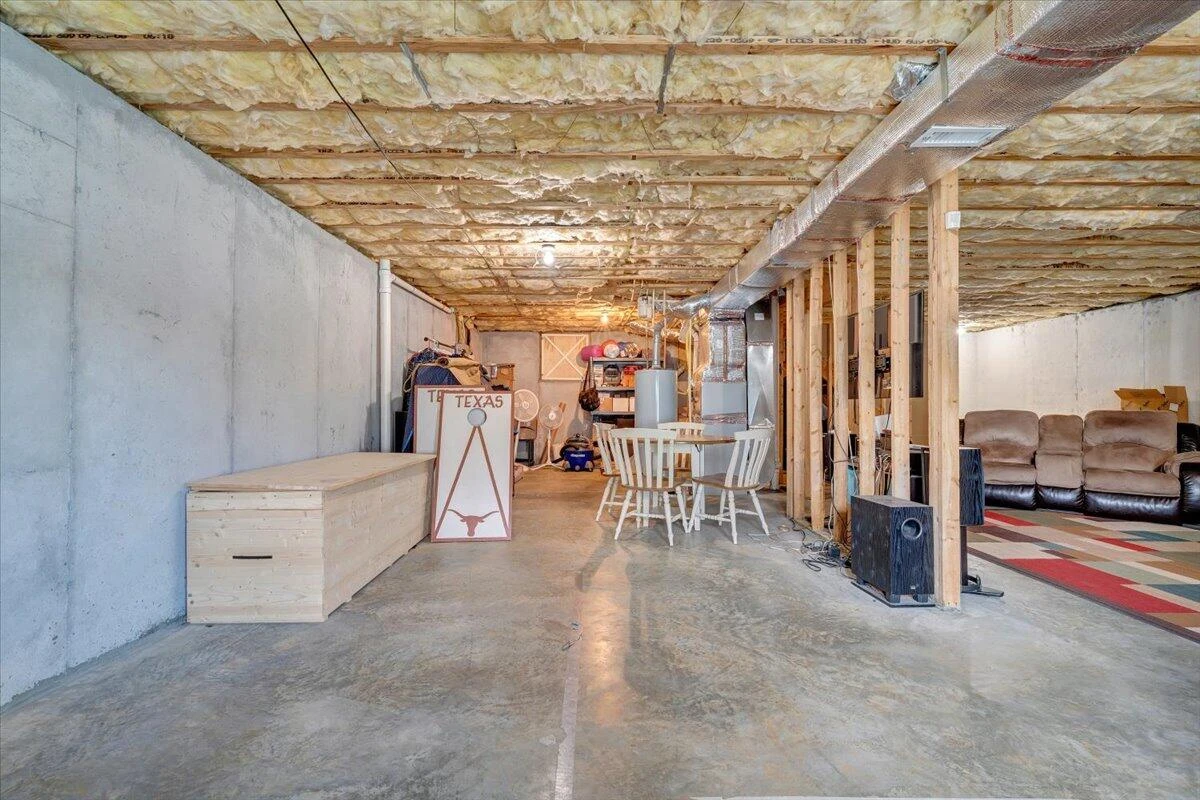 6014 Crumpacker DR - Photo 42