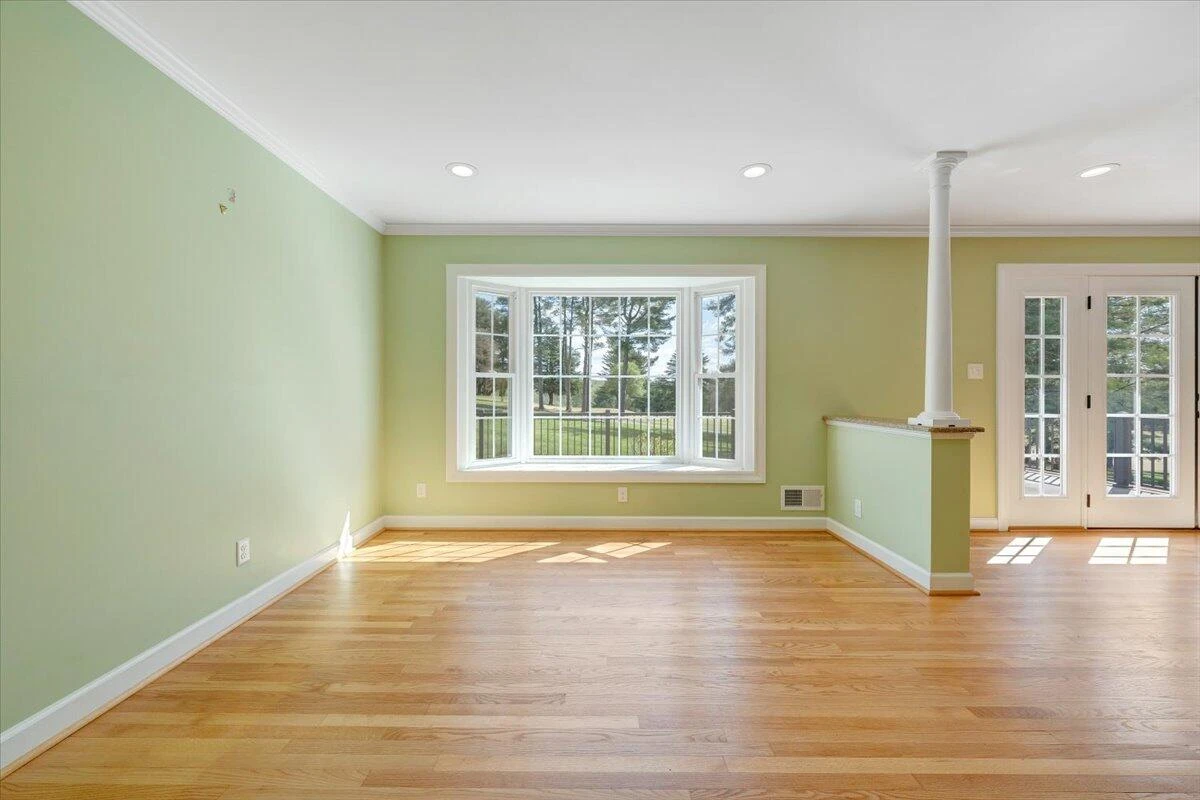 1505 Meadowview LN - Photo 22