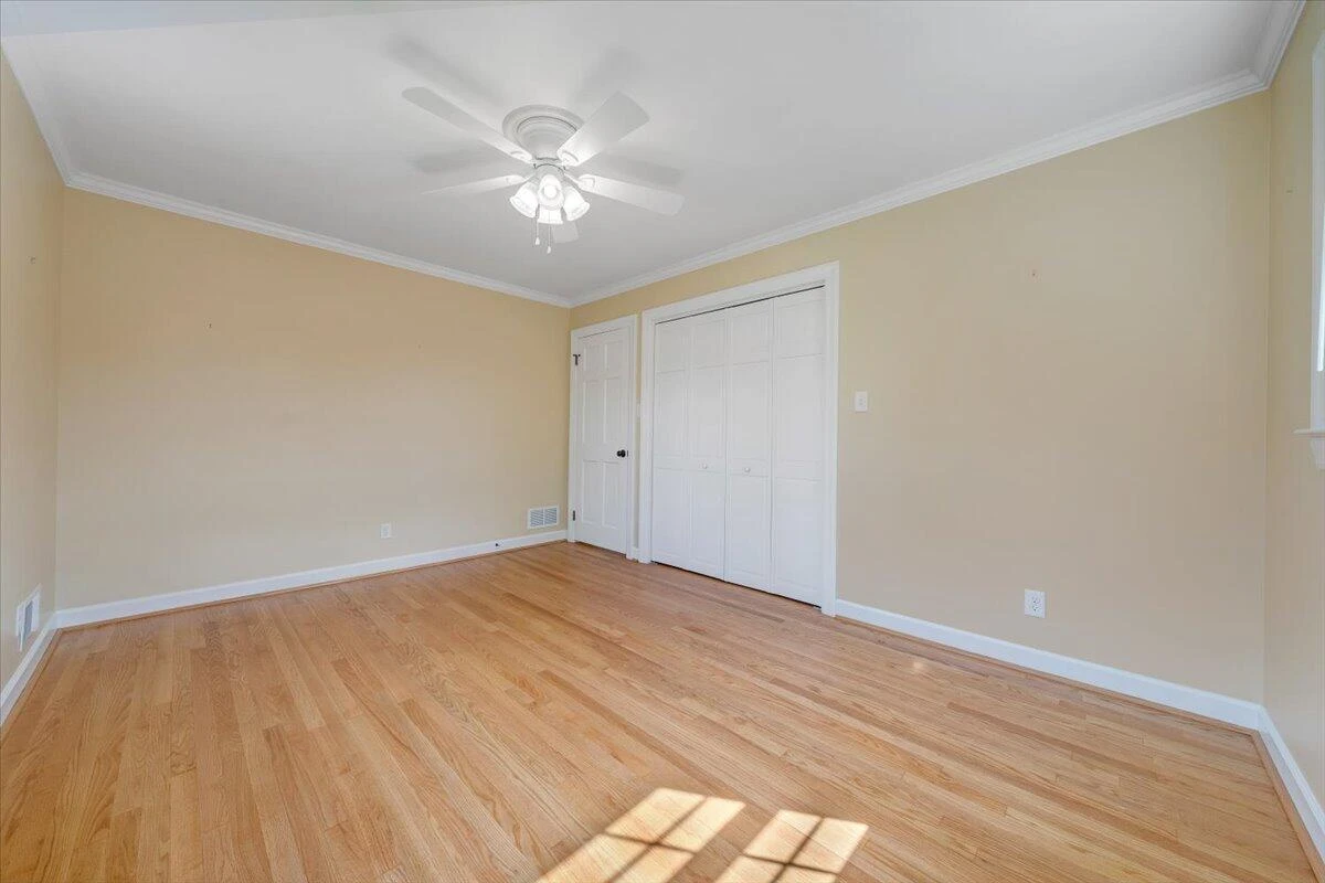 1505 Meadowview LN - Photo 55