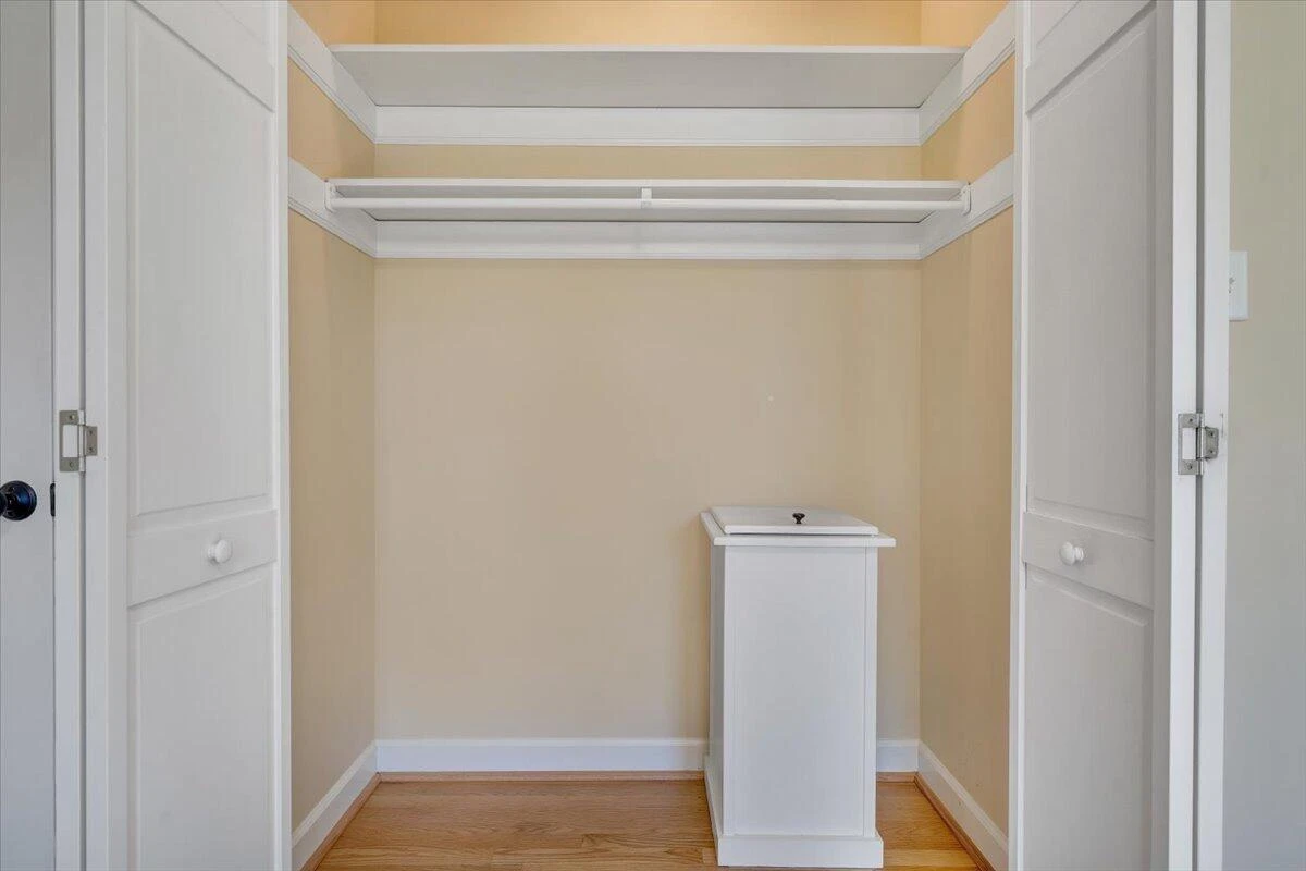 1505 Meadowview LN - Photo 56