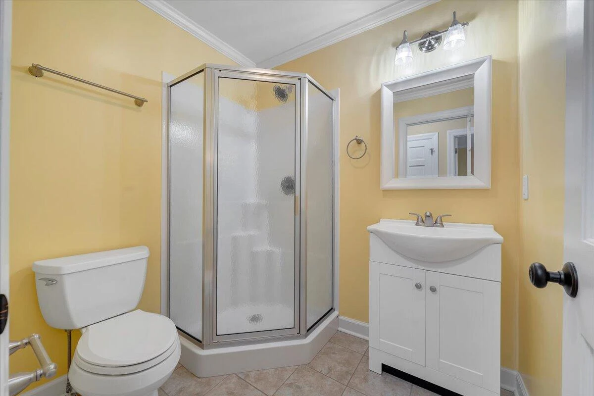 1505 Meadowview LN - Photo 59