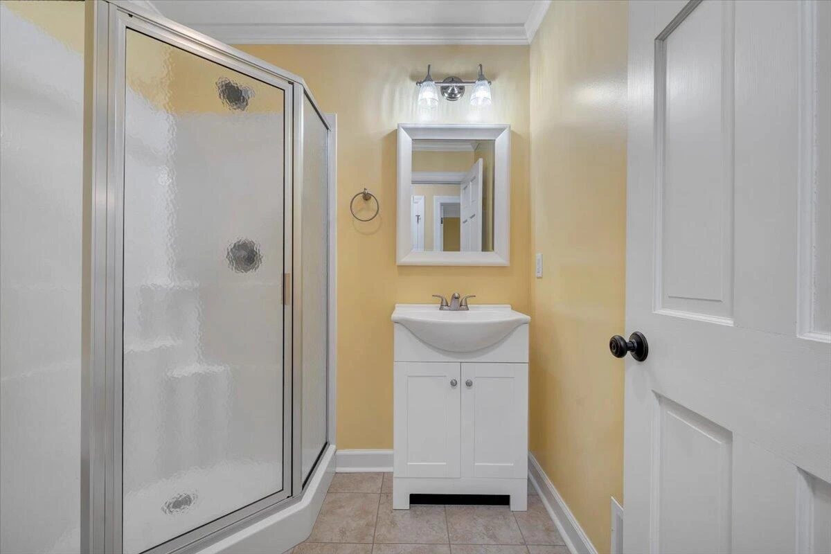 1505 Meadowview LN - Photo 60