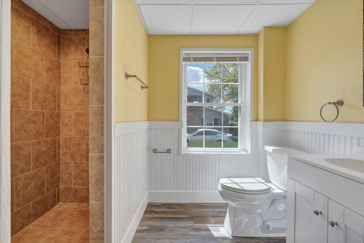 1505 Meadowview LN - Photo 70
