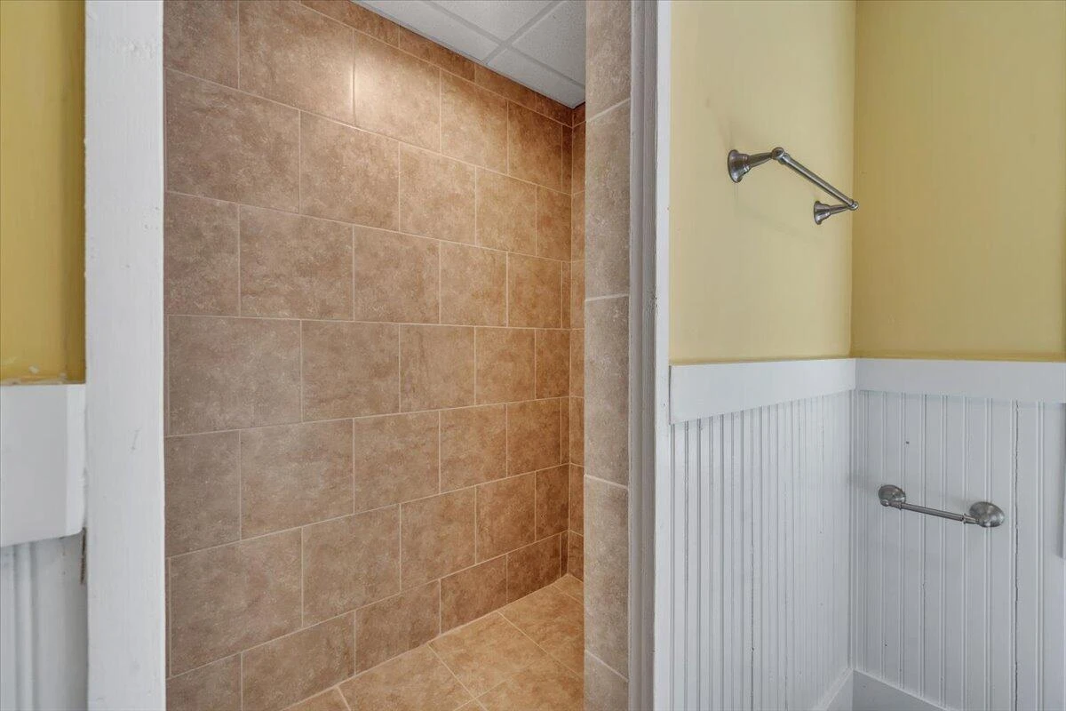 1505 Meadowview LN - Photo 71