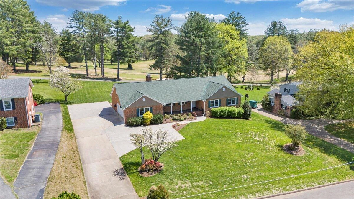1505 Meadowview LN - Photo 82