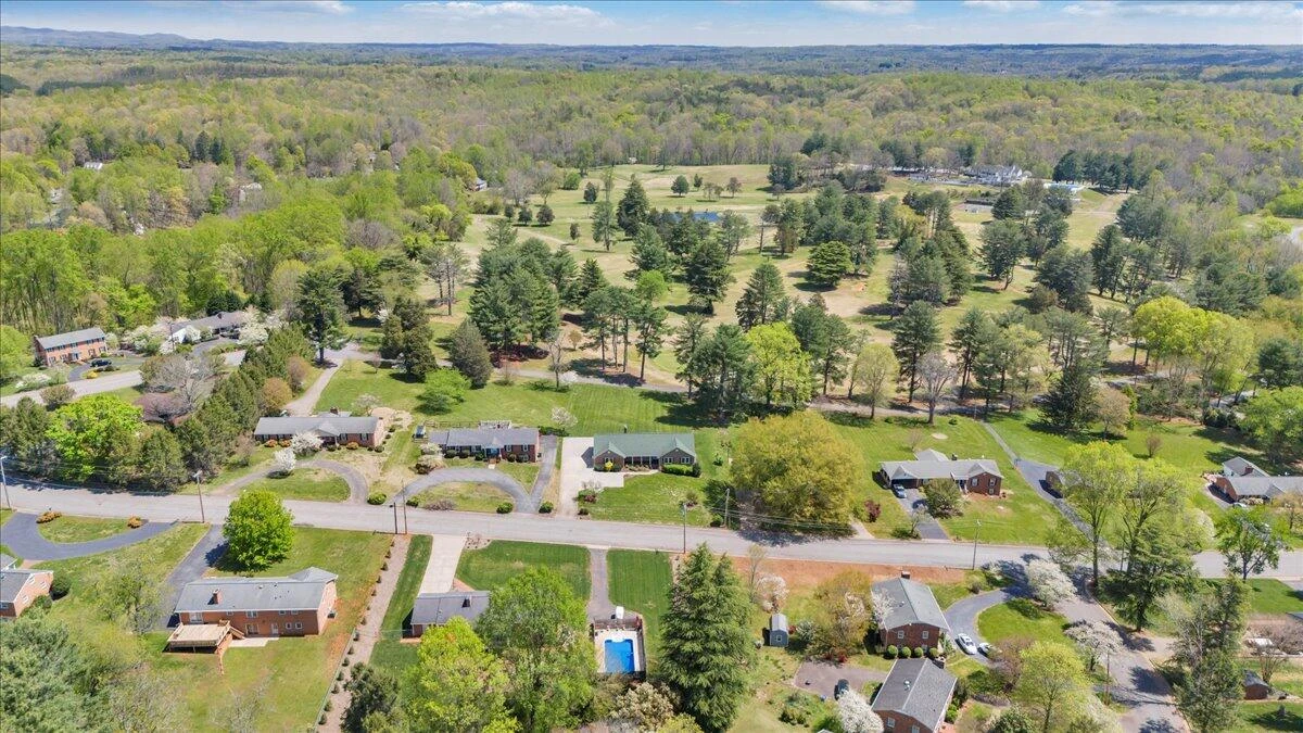 1505 Meadowview LN - Photo 90