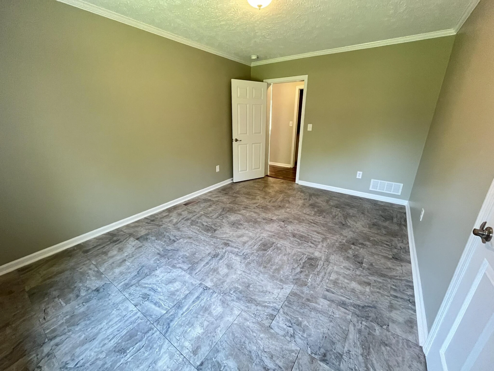 342 Montevista RD - Photo 16