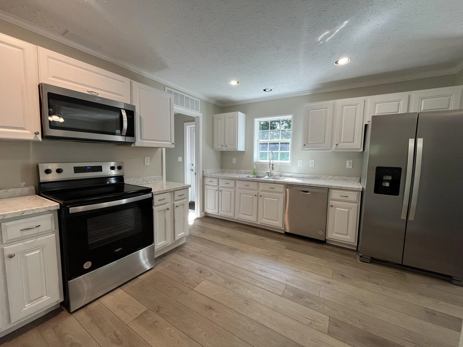 342 Montevista RD - Photo 6