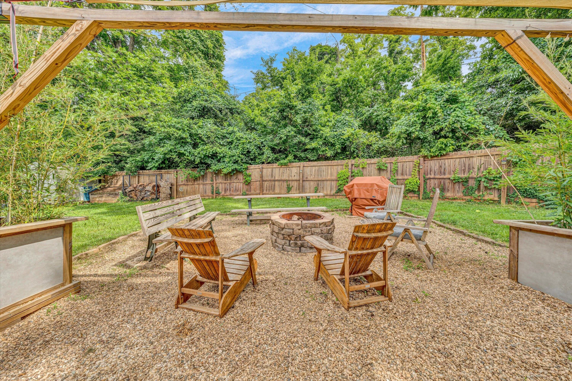 705 Hugh AVE - Photo 19