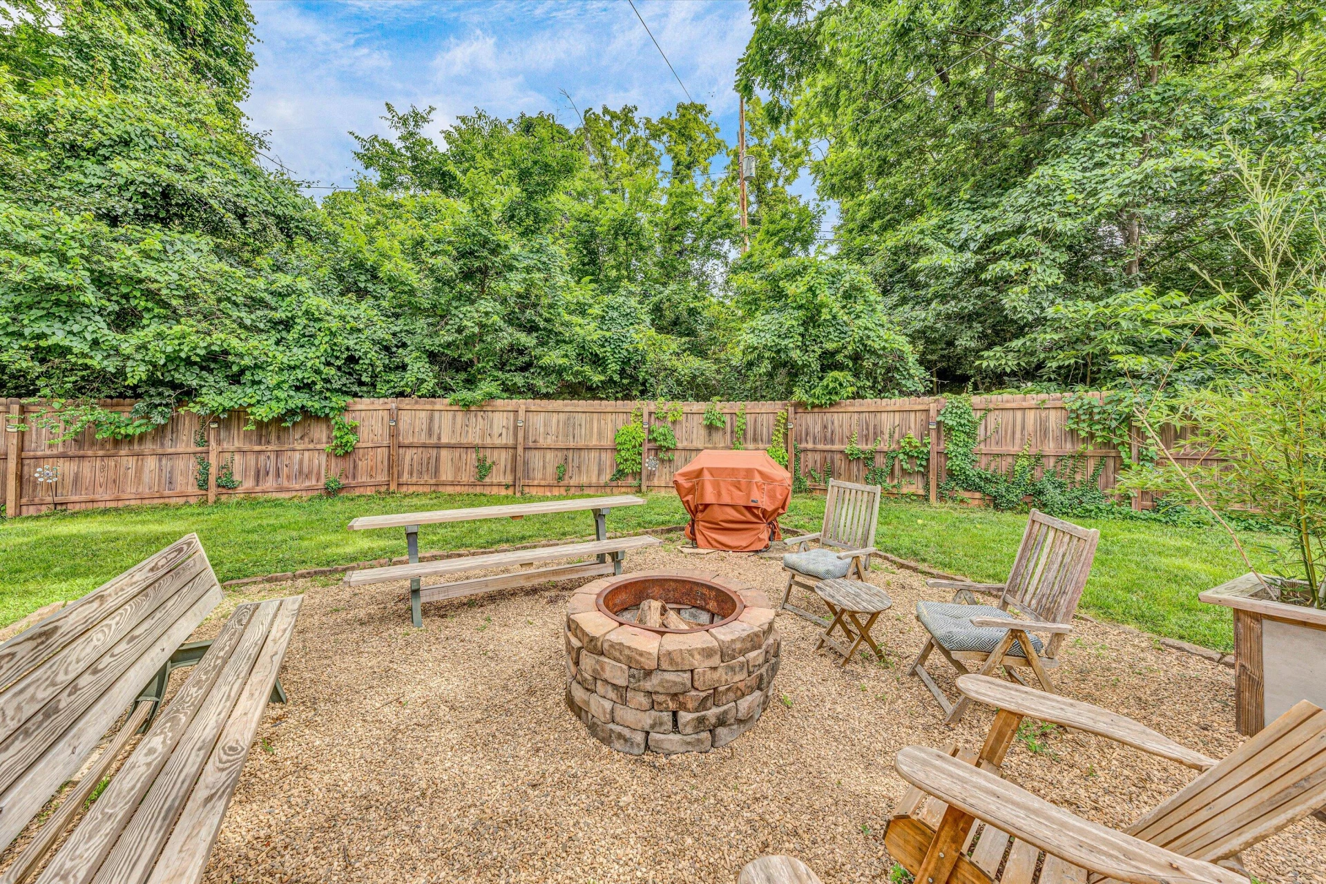 705 Hugh AVE - Photo 23
