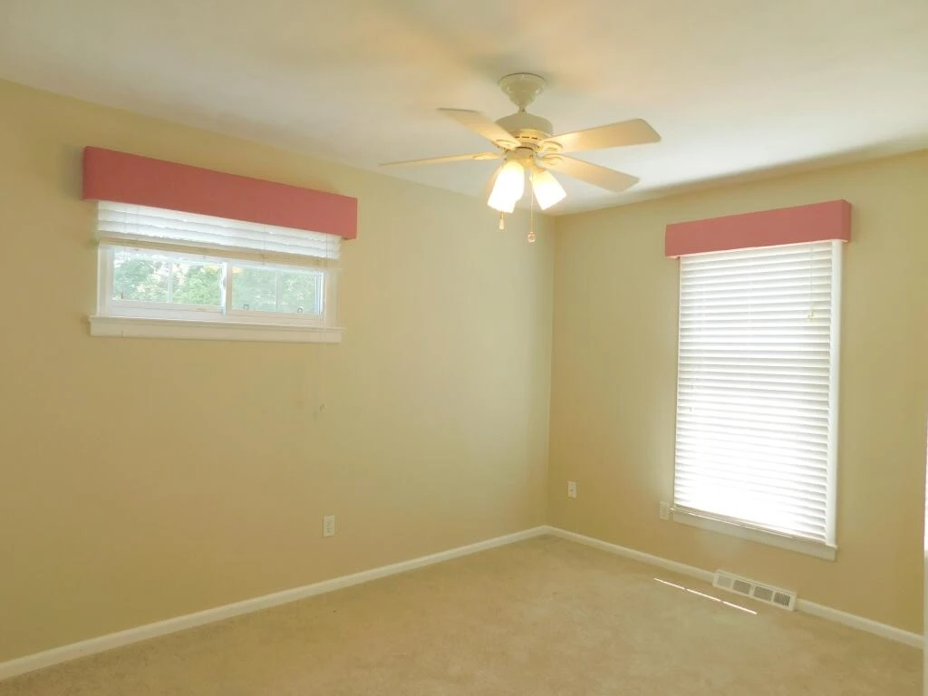 4029 Kentland DR - Photo 19