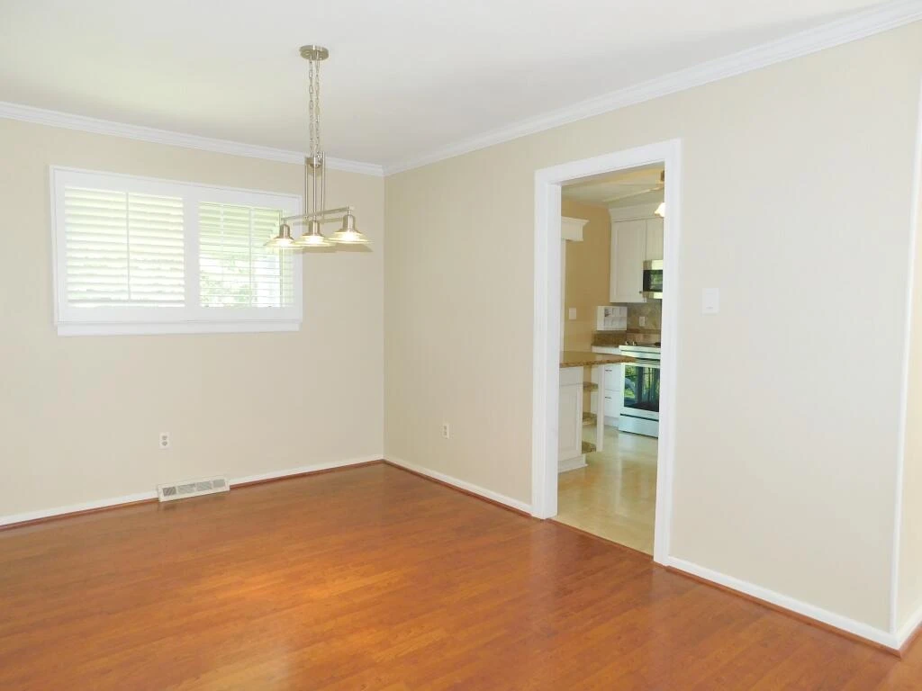 4029 Kentland DR - Photo 5