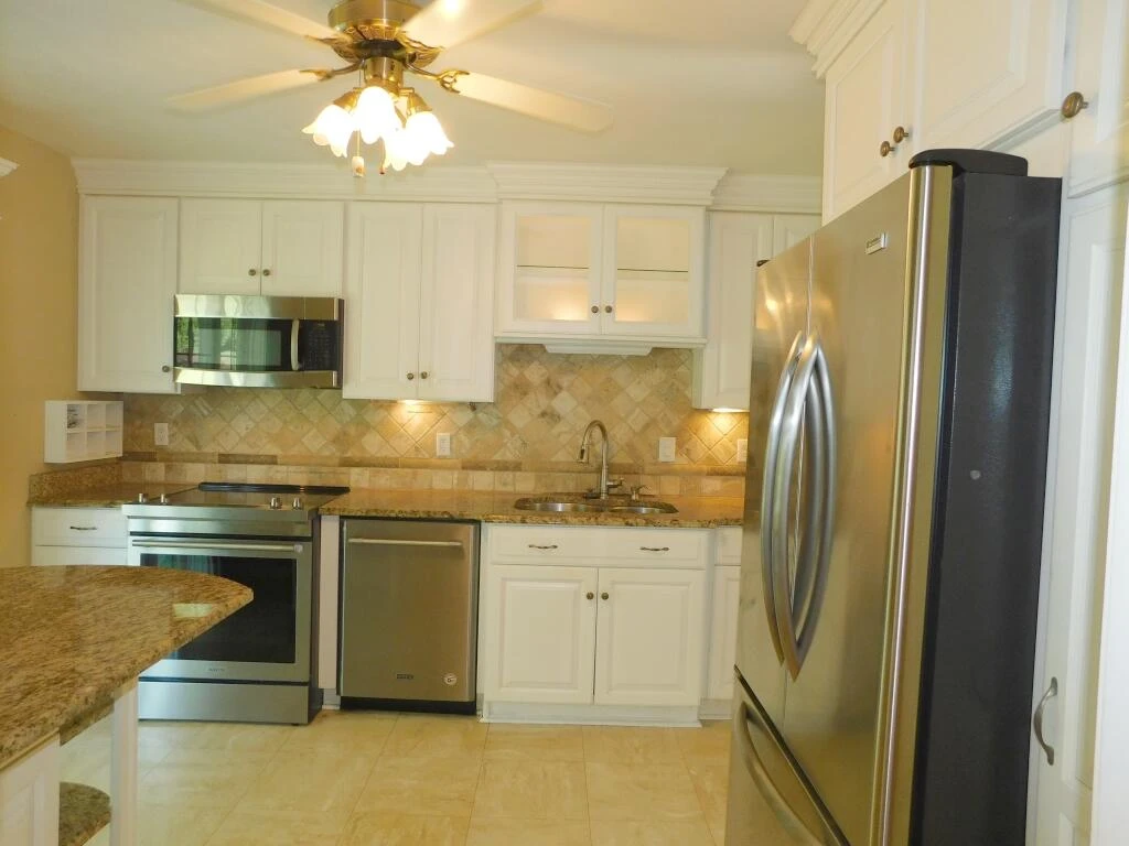 4029 Kentland DR - Photo 6