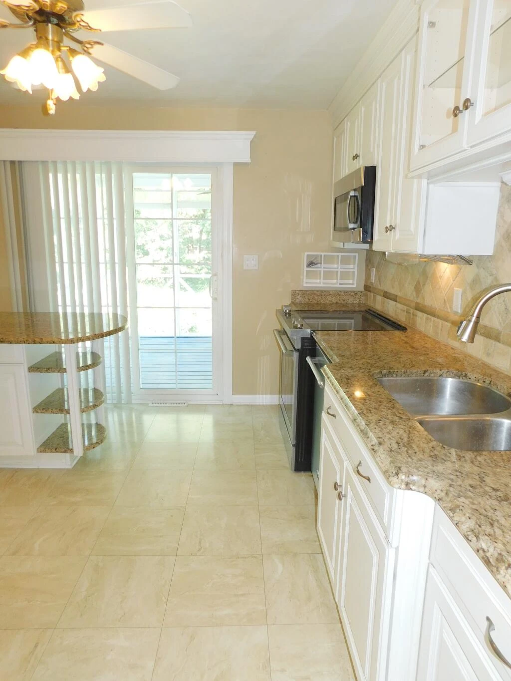 4029 Kentland DR - Photo 7