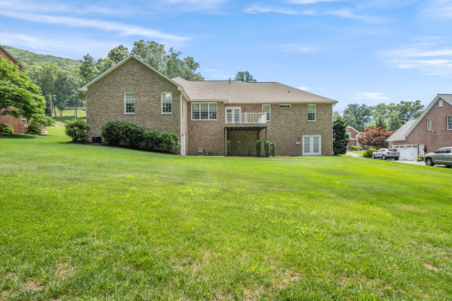 959 Highland DR - Photo 4