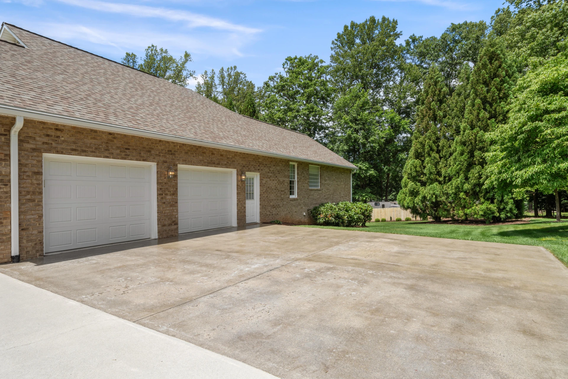 959 Highland DR - Photo 5