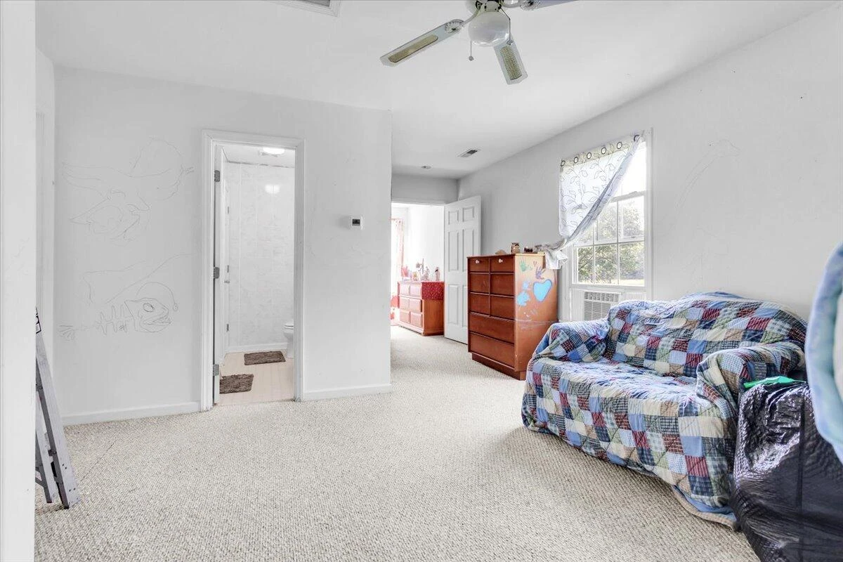 4090 Rockingham BLVD - Photo 14