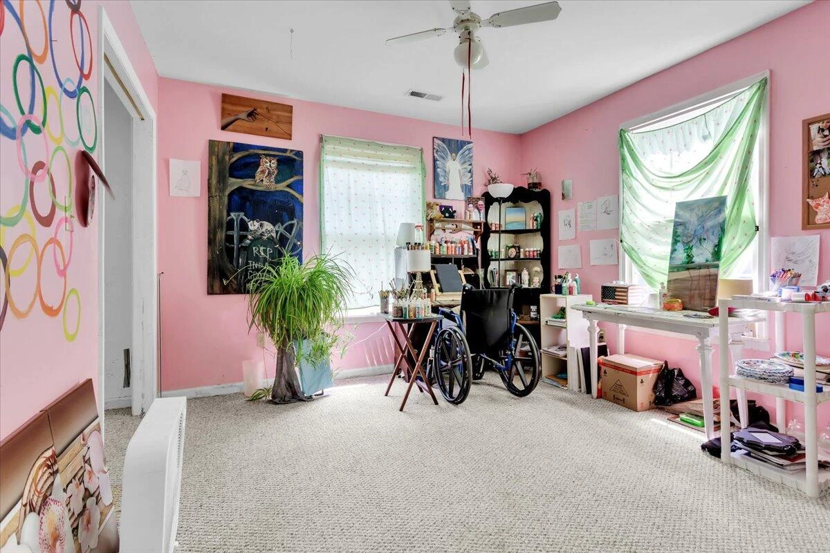 4090 Rockingham BLVD - Photo 18