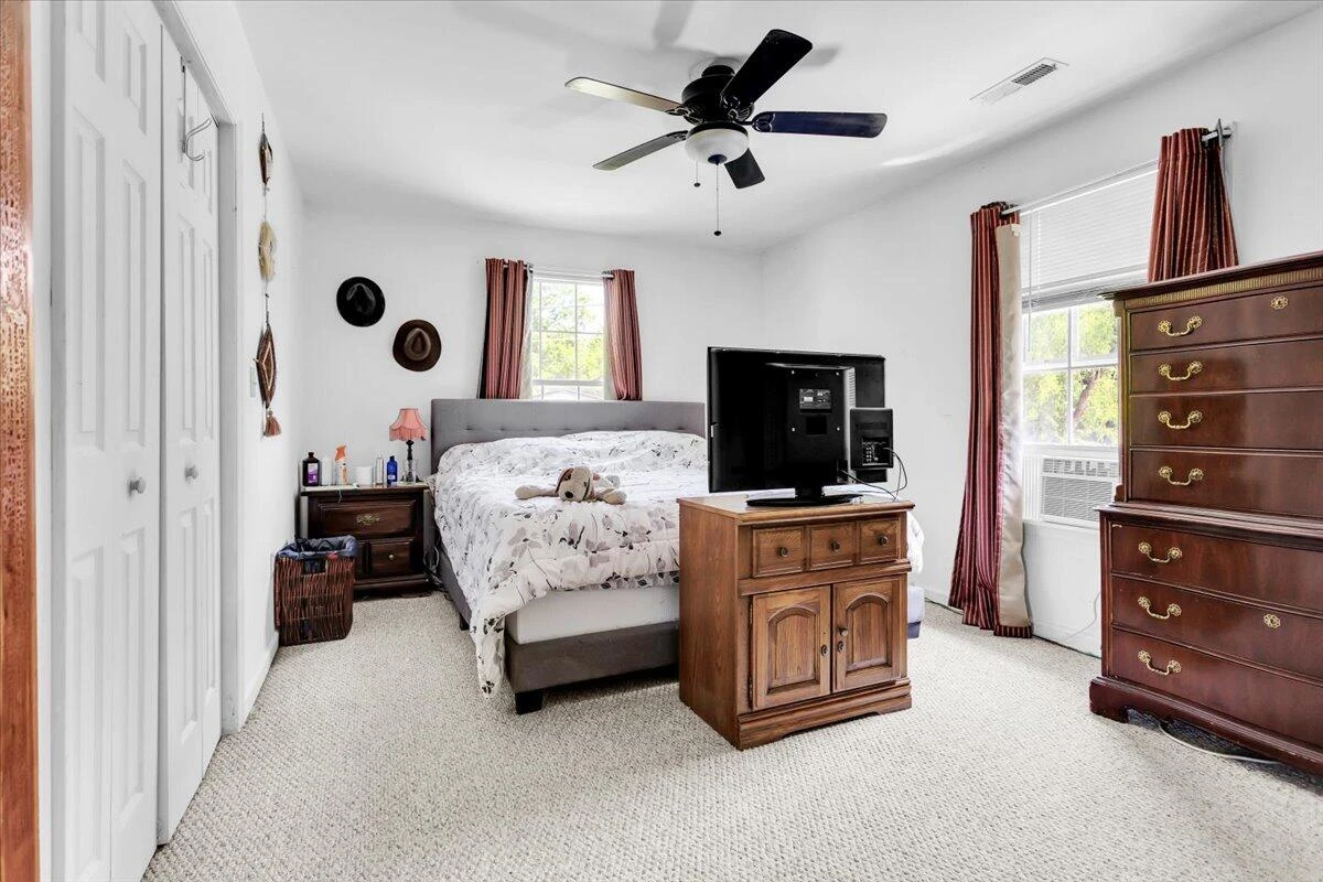 4090 Rockingham BLVD - Photo 19