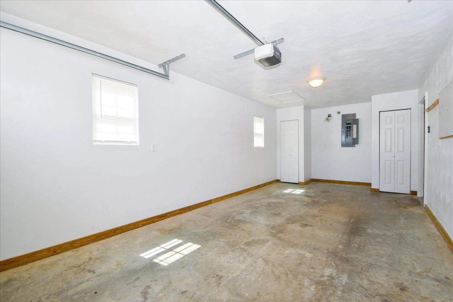 3653 Yellow Mountain RD - Photo 19