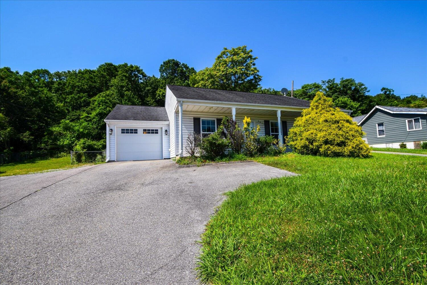 3653 Yellow Mountain RD - Photo 20