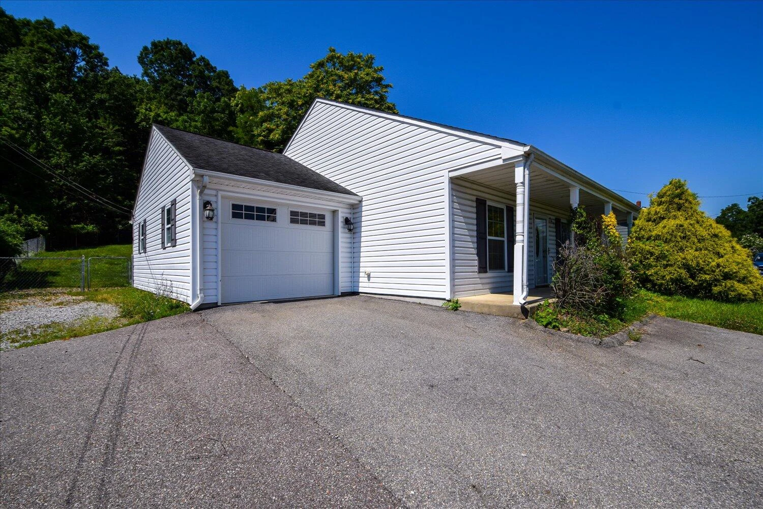 3653 Yellow Mountain RD - Photo 22