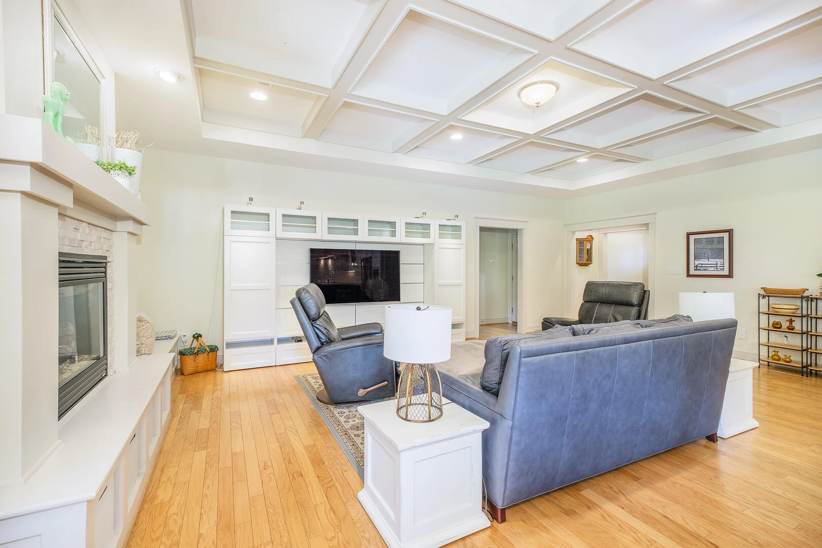 5681 Sullivan LN - Photo 18
