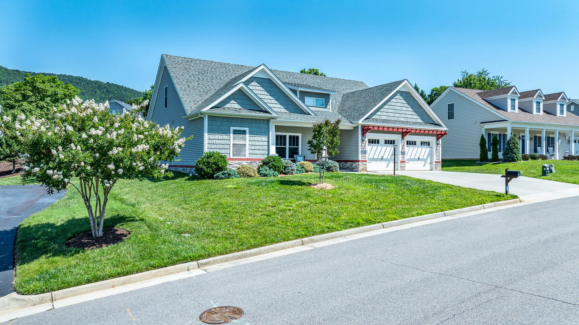 5681 Sullivan LN - Photo 10