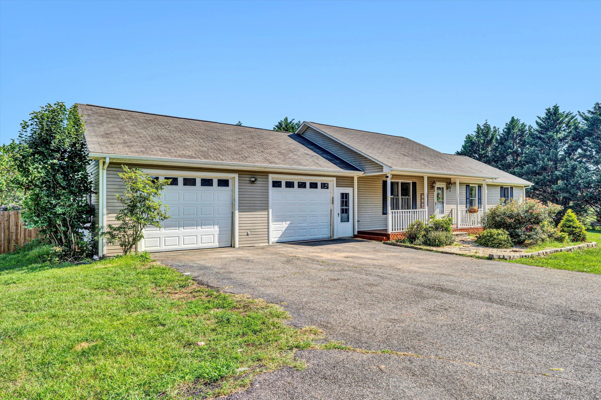 11254 Lee HWY