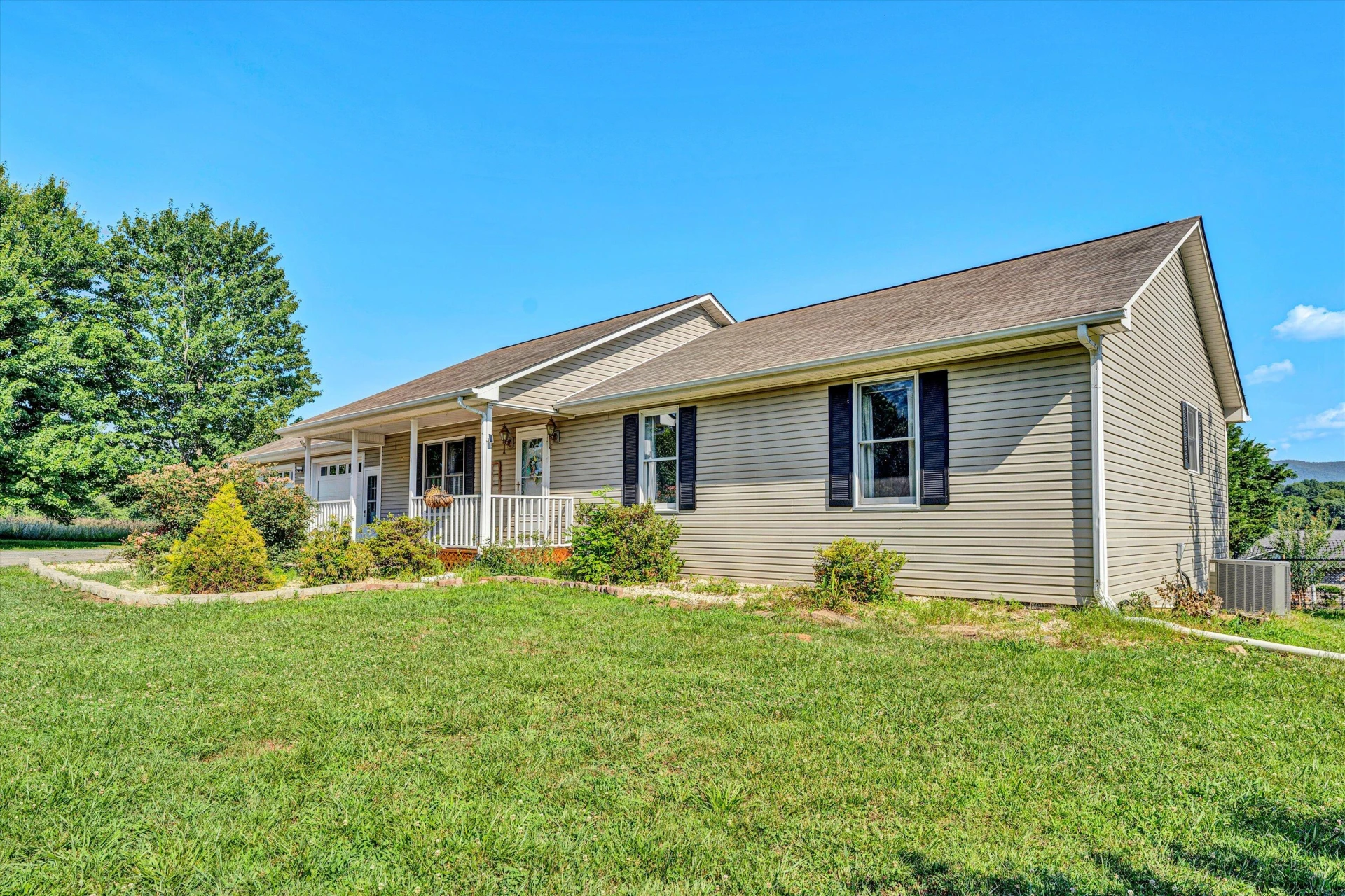11254 Lee HWY - Photo 3