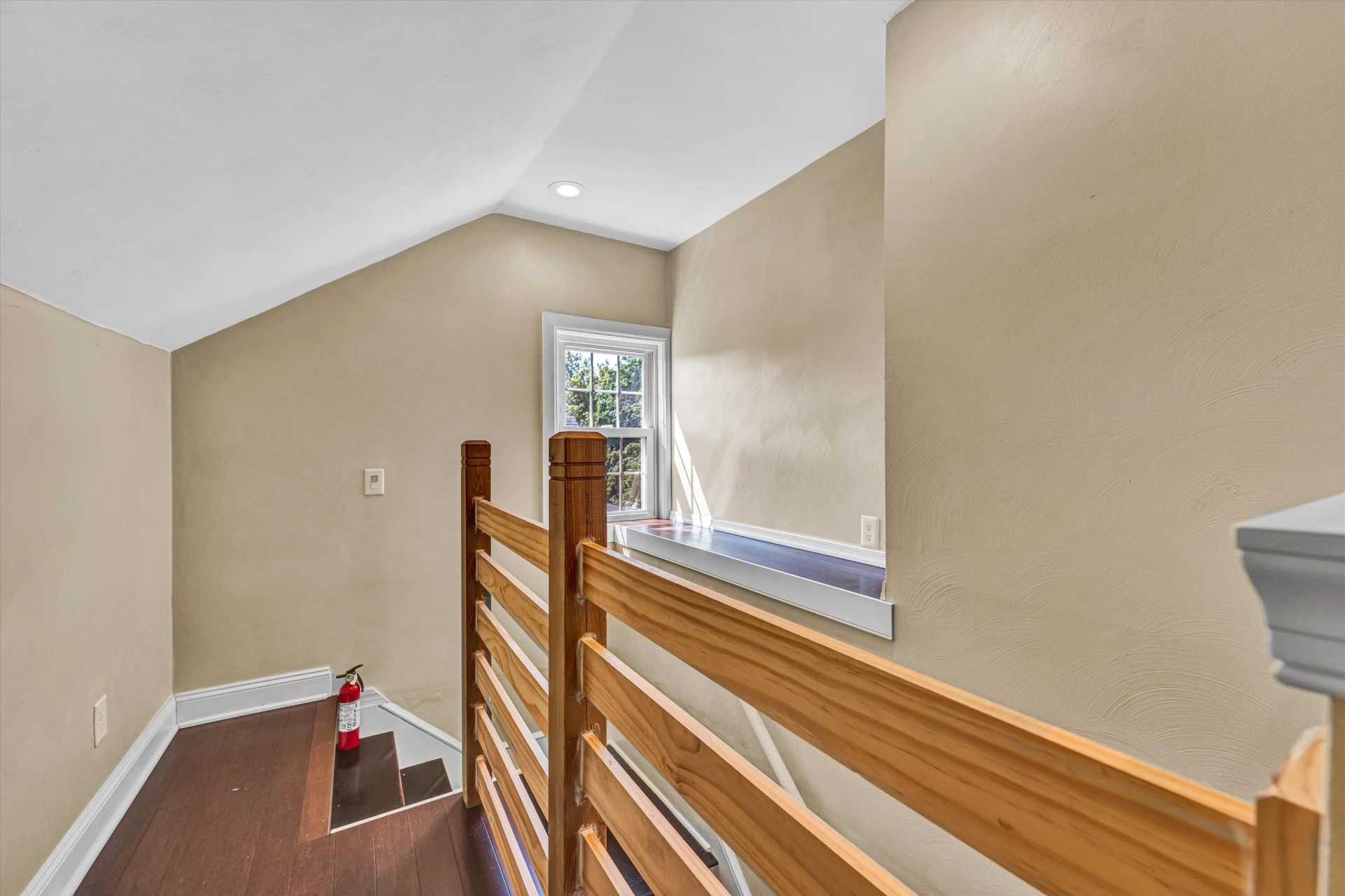 2208 Kenwood BLVD - Photo 24