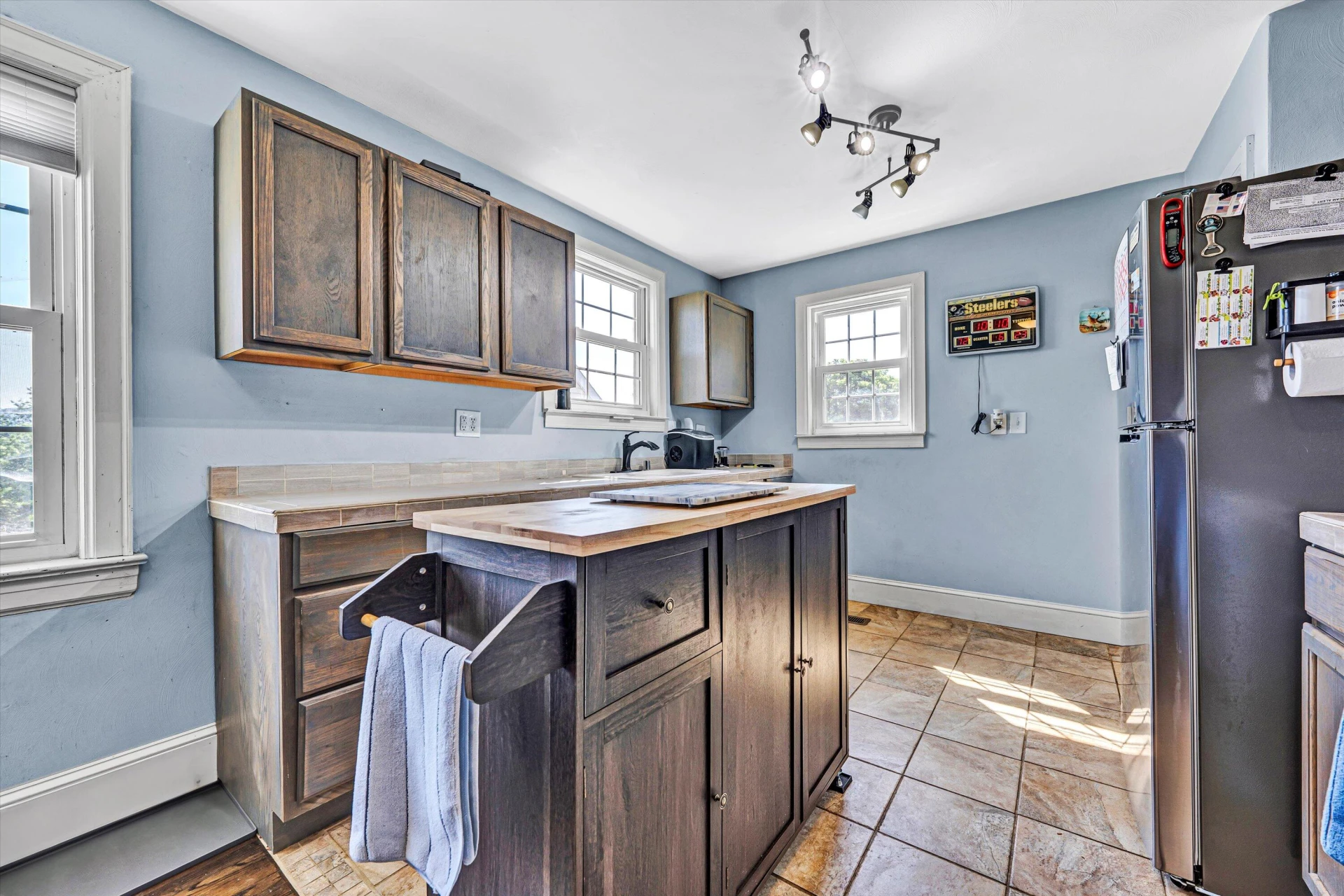 2208 Kenwood BLVD - Photo 11