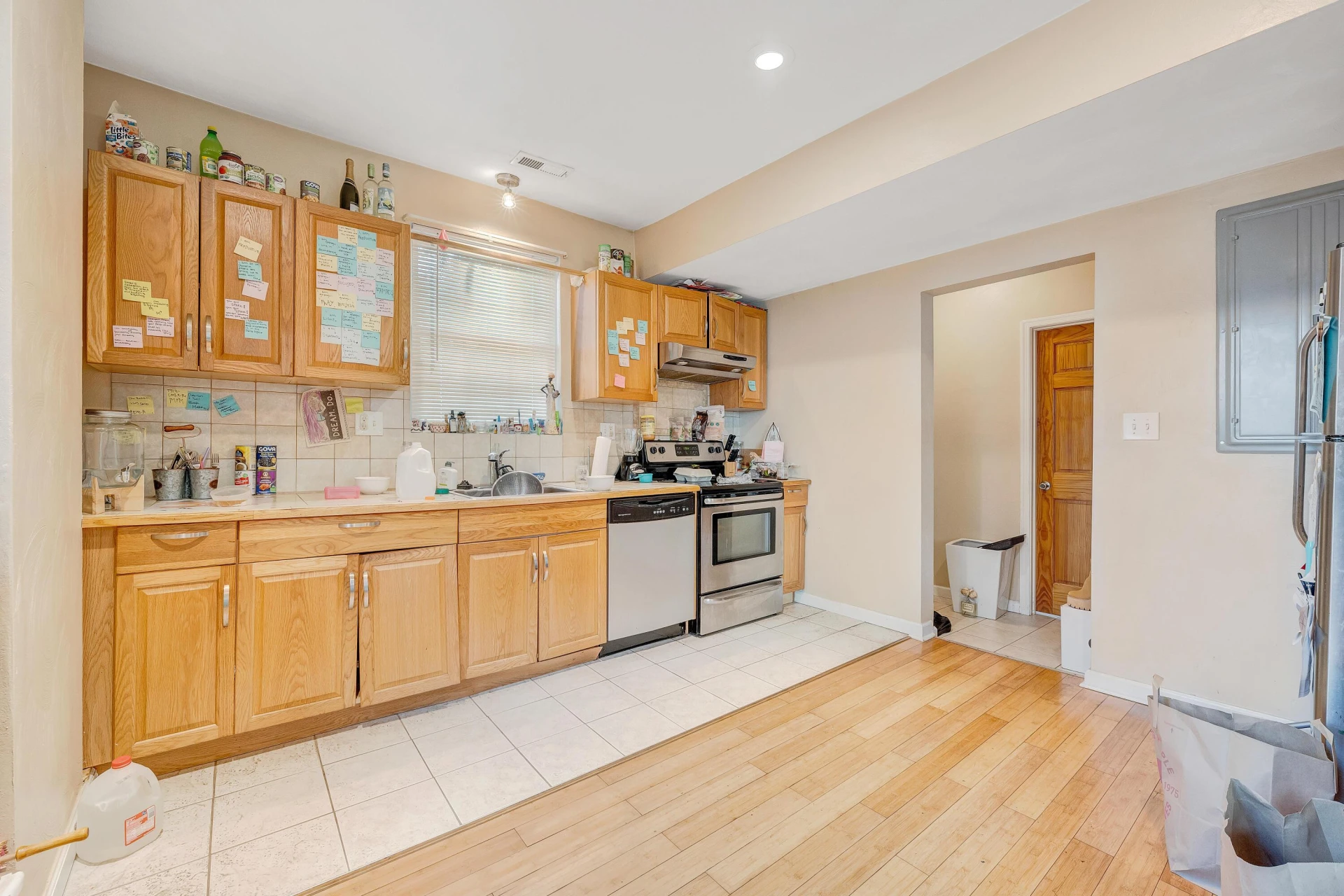 1406 Melrose AVE - Photo 9