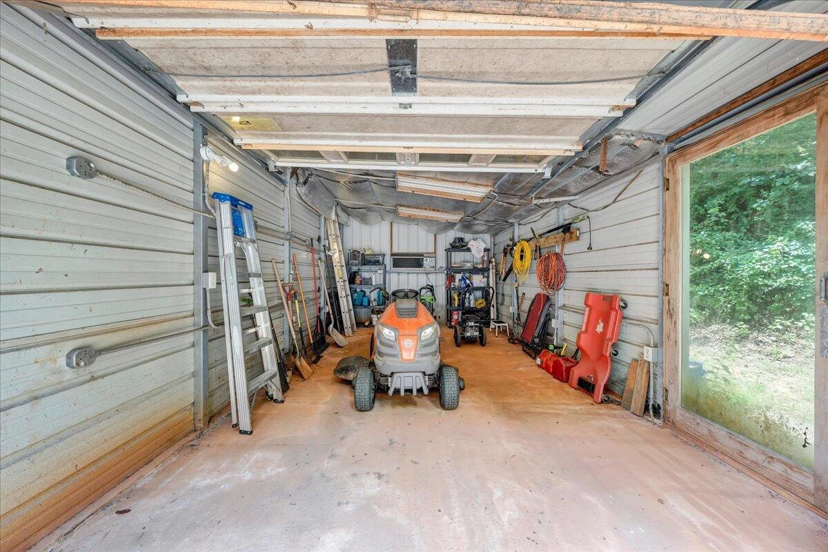 7976 Grassy Hill RD - Photo 22