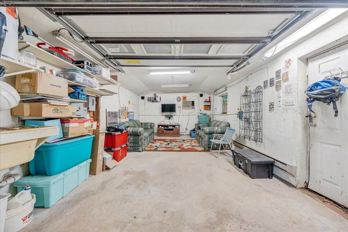 7976 Grassy Hill RD - Photo 23