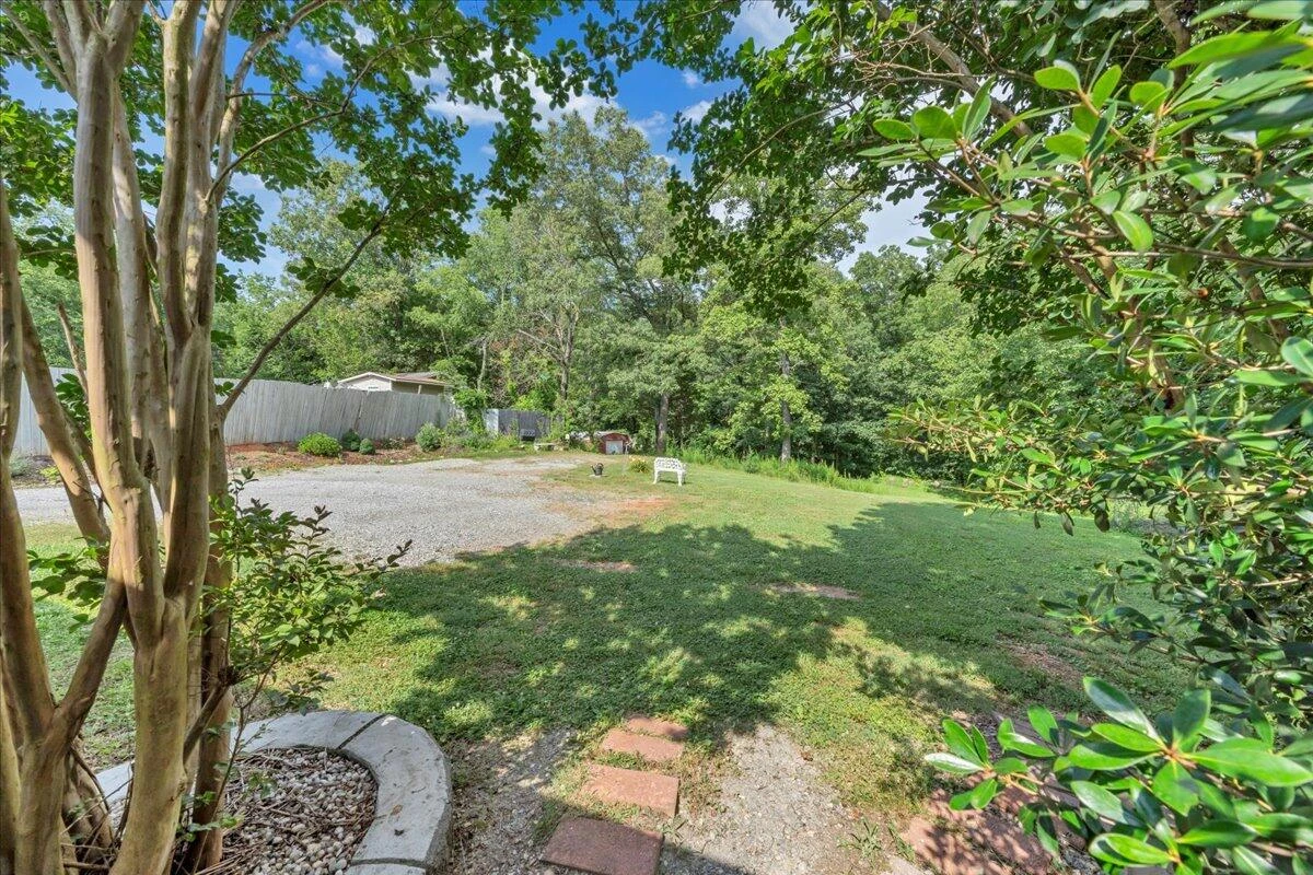 7976 Grassy Hill RD - Photo 45